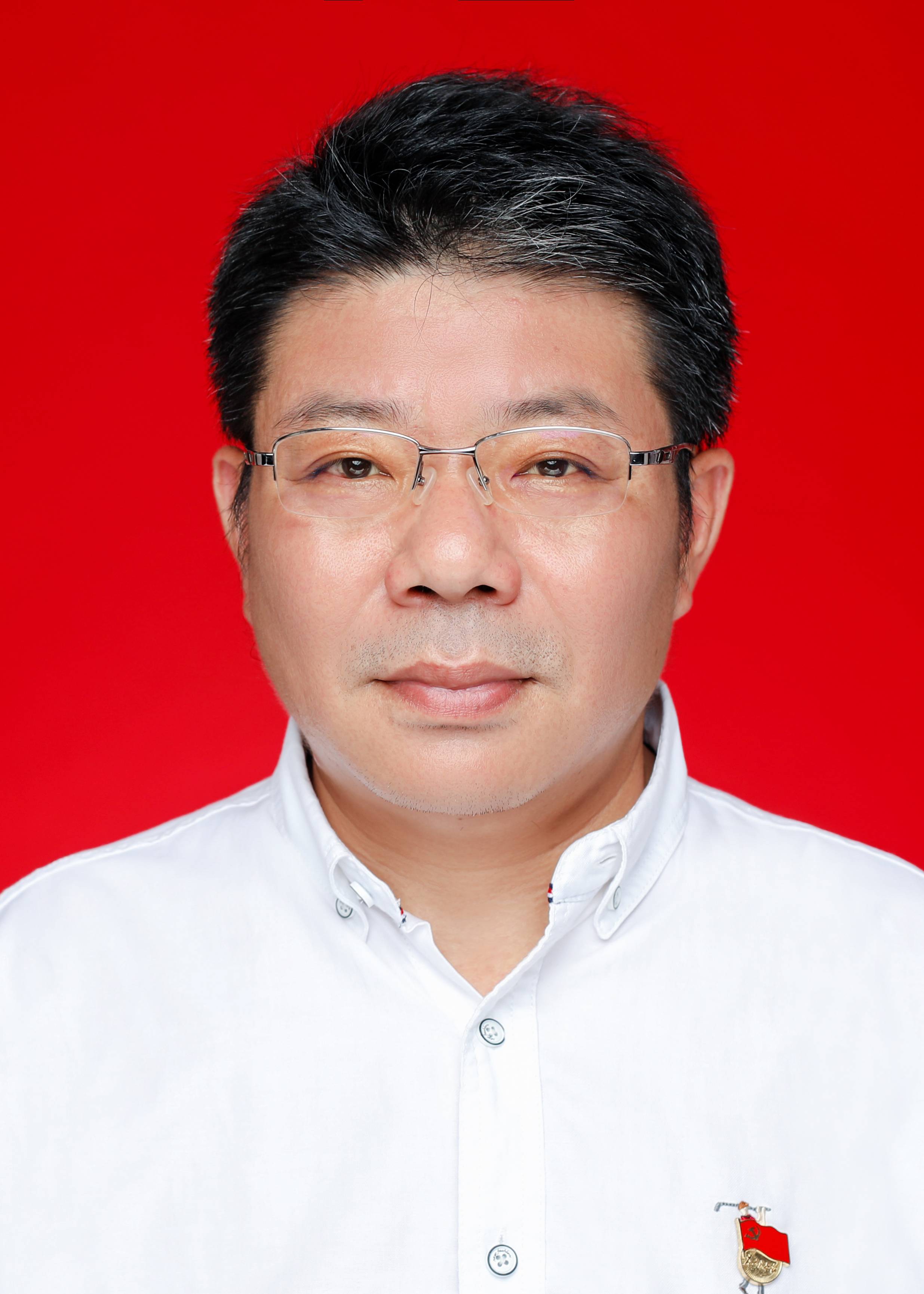 唐湘斌+办公室+主任+政工师(1)